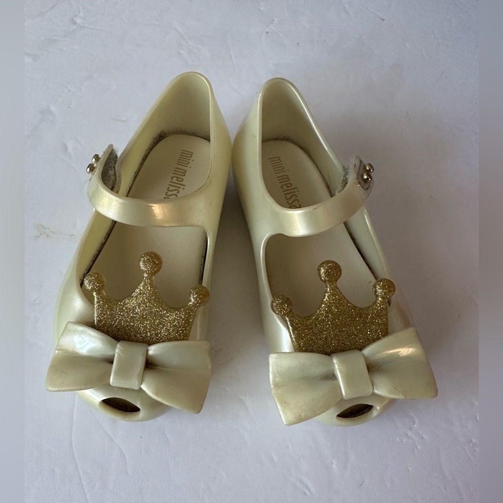Mini Melissa Cream Dress Shoes with Gold Crown